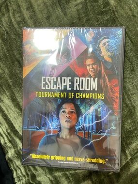 Escape Room: Tournament of Champions DVD - Bold Multicolor Cover